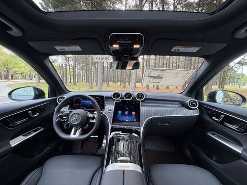 New 2026 Mercedes-Benz GLC 43 AMG 4MATIC image 2