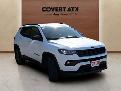 New 2026 Jeep Compass Latitude image 7