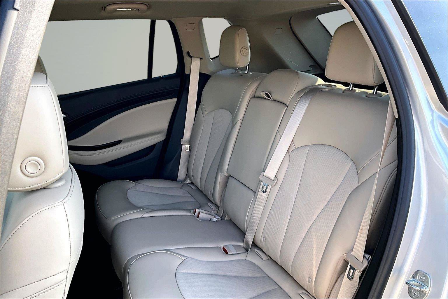 Used 2018 Buick Envision Preferred FWD image 26