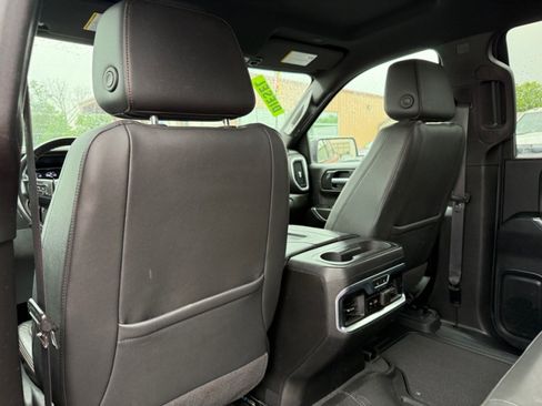 Used 2021 GMC Sierra 1500 AT4 w/ AT4 Preferred Package AWD/4WD image 18