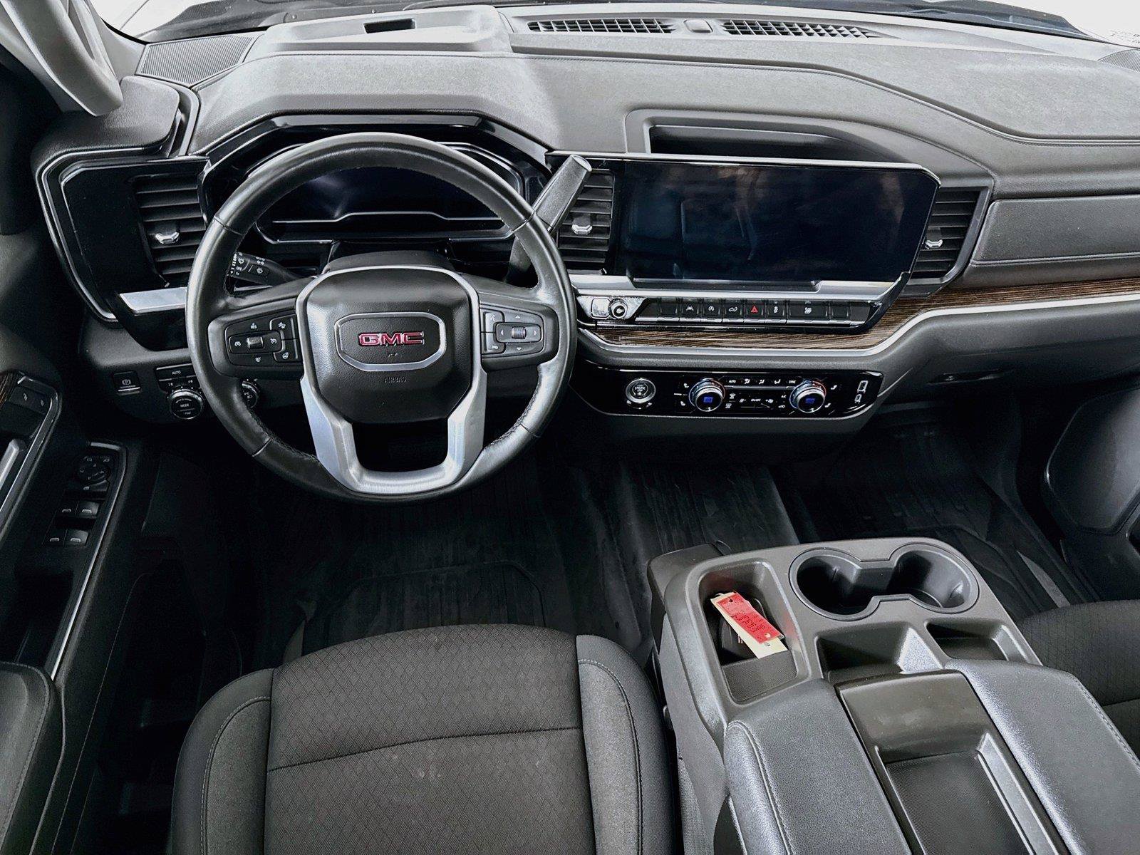 Used 2023 GMC Sierra 1500 Elevation AWD/4WD image 2