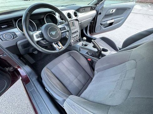 Used 2018 Ford Mustang GT image 23