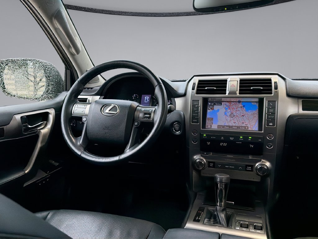 Used 2015 Lexus GX 460 w/ Navigation Package AWD/4WD image 19