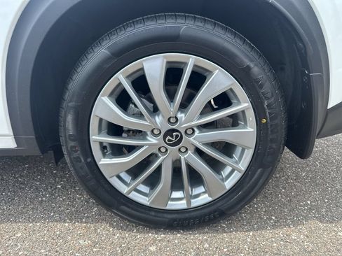 Used 2023 INFINITI QX50 Luxe FWD image 31