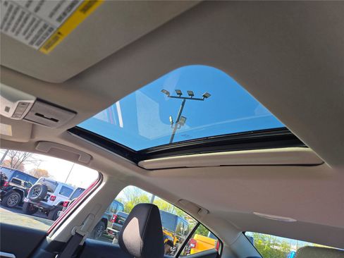 Used 2022 Nissan Altima 2.5 SV w/ SV Premium Package image 28