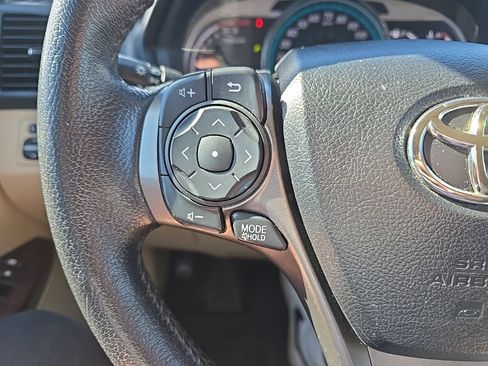 Used 2013 Toyota Venza XLE w/ Tow Prep Pkg AWD/4WD image 13