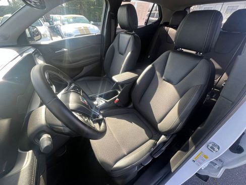 Used 2025 Buick Encore GX Preferred image 36