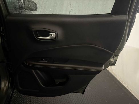 Certified 2021 Jeep Compass Latitude image 26