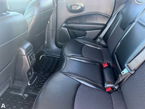 Used 2020 Jeep Compass Latitude image 25