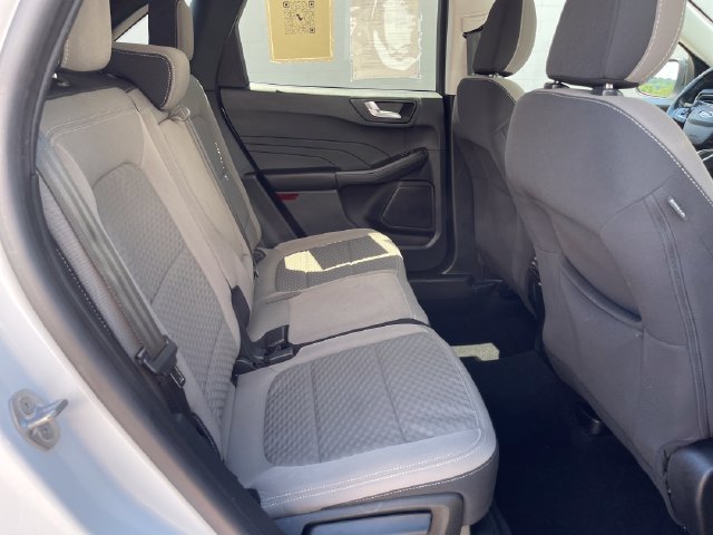 Used 2021 Ford Escape SE w/ SE Sport Appearance Package AWD/4WD image 30