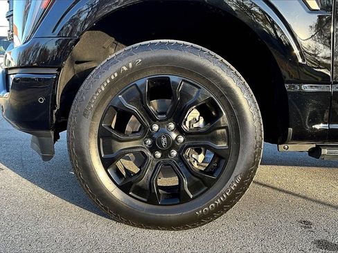 Certified 2023 Ford F150 Platinum w/ Equipment Group 701A High image 9