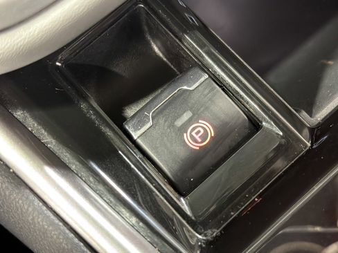 Certified 2024 Subaru Outback Onyx Edition image 30