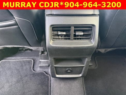 Used 2023 Ford Edge SEL image 29