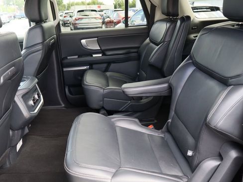 Used 2025 Ford Expedition Max Platinum AWD/4WD image 27