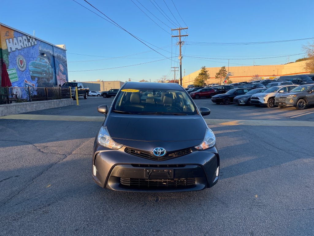 Used 2017 Toyota Prius V Four FWD image 9