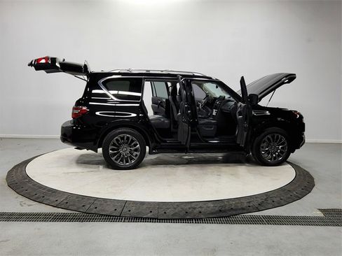 Used 2024 Nissan Armada Platinum w/ Cargo Package image 16