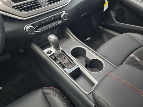 New 2026 Nissan Altima 2.5 SR FWD image 16