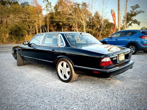 Used 1998 Jaguar XJ8 RWD image 2