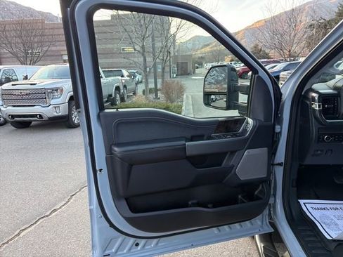 Used 2025 Ford F350 Lariat w/ FX4 Off-Road Package image 10