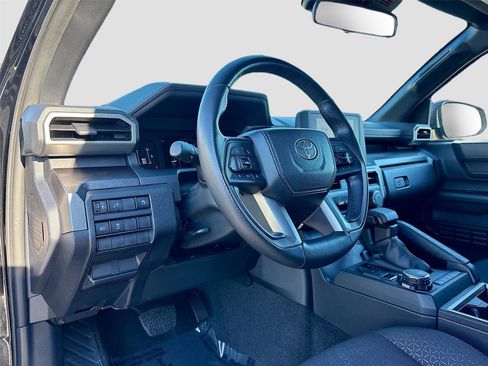 Used 2025 Toyota 4Runner SR5 image 10