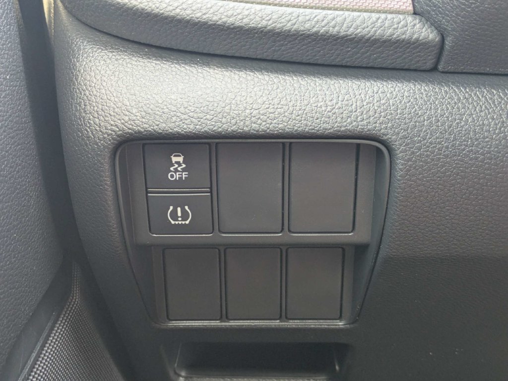 Used 2017 Honda CR-V LX image 24