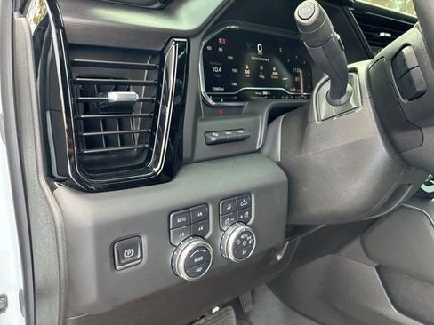 Used 2025 GMC Sierra 2500 AT4X w/ AT4X AEV Edition image 11