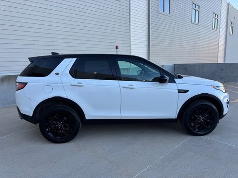 Used 2018 Land Rover Discovery Sport HSE image 2