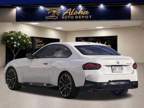 Used 2024 BMW M240i Coupe w/ Parking Assistance Package RWD image 3