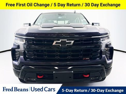 Used 2024 Chevrolet Silverado 1500 LT Trail Boss w/ Convenience Package II image 2