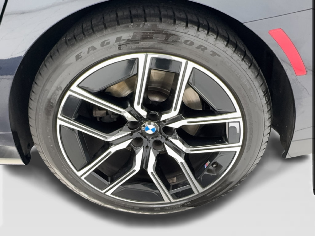 Used 2024 BMW 740i RWD image 14
