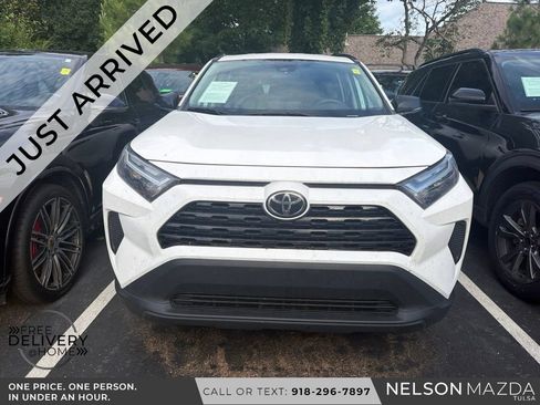 Used 2023 Toyota RAV4 XLE FWD image 2