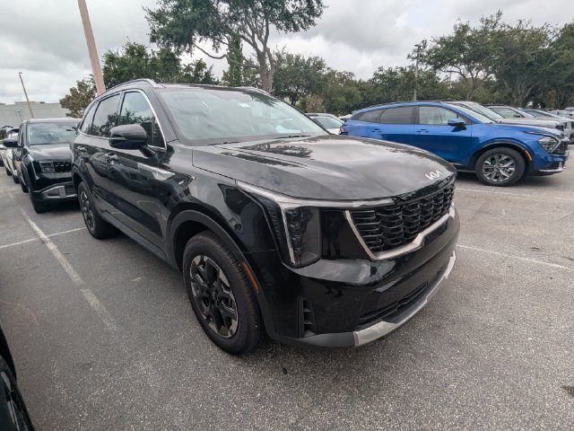 Certified 2026 Kia Sorento S AWD/4WD image 3