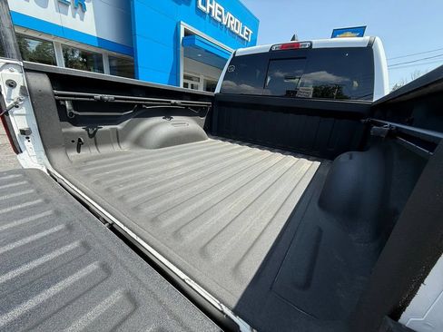 Used 2023 RAM 1500 Big Horn AWD/4WD image 28
