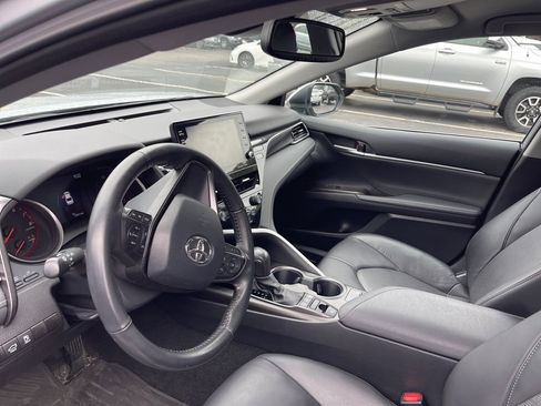 Used 2023 Toyota Camry XSE image 10