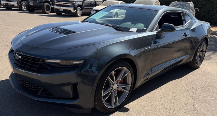 Used 2022 Chevrolet Camaro LT w/ Technology Package RWD image 1