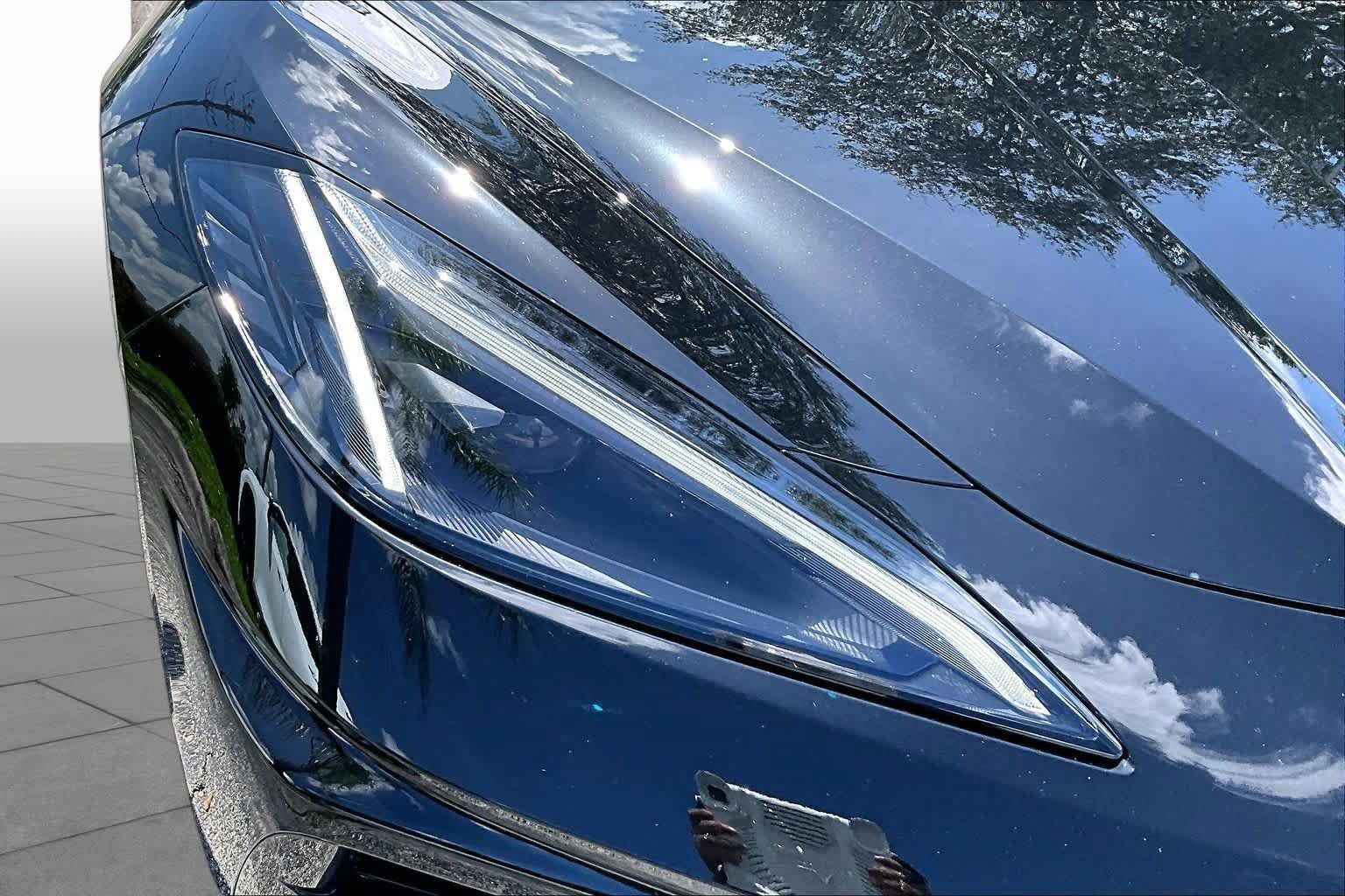 Used 2024 Chevrolet Corvette Stingray Premium Cpe w/ Z51 Performance Package RWD image 25