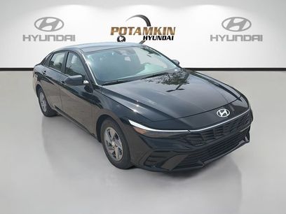 New 2026 Hyundai Elantra SE