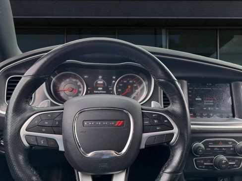 Used 2018 Dodge Charger GT AWD/4WD image 3