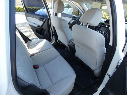 Used 2016 Subaru Forester 2.5i w/ Alloy Wheel Package image 23