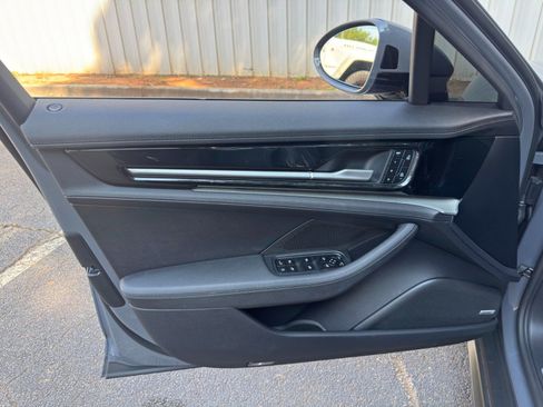 Used 2025 Porsche Panamera 4 w/ Premium Package AWD/4WD image 49