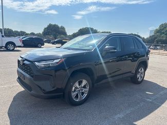 Used 2025 Toyota RAV4 XLE FWD video 1