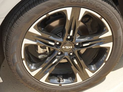 Used 2023 Kia K5 GT-Line FWD image 9