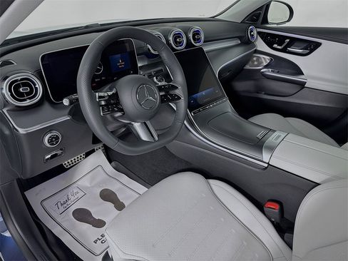 Used 2025 Mercedes-Benz C 300 4MATIC Sedan image 9