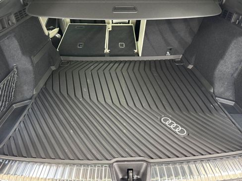 Used 2025 Audi Q5 Premium w/ Convenience Package AWD/4WD image 15