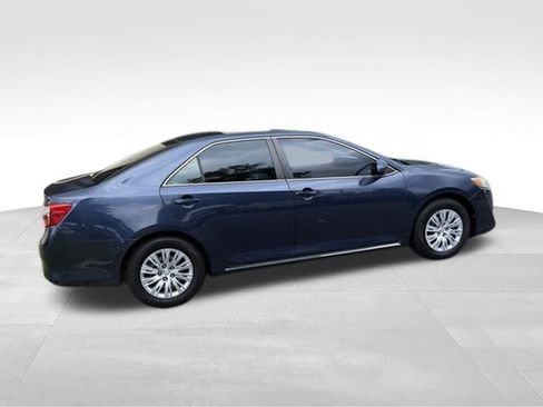 Used 2014 Toyota Camry LE FWD image 24