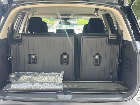 New 2026 Nissan Pathfinder SV w/ Cargo Package FWD image 19