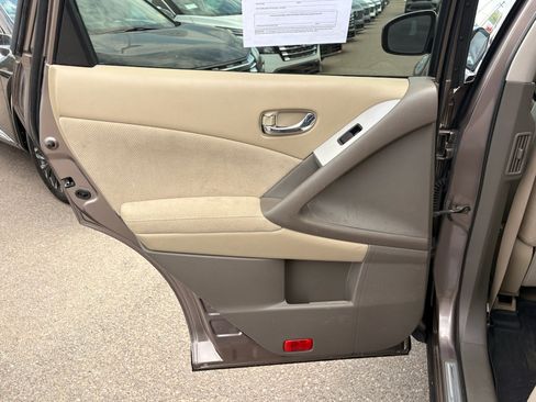 Used 2010 Nissan Murano S AWD/4WD image 11