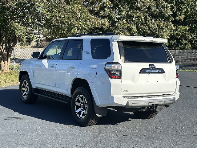 Used 2023 Toyota 4Runner TRD Off-Road Premium AWD/4WD image 6