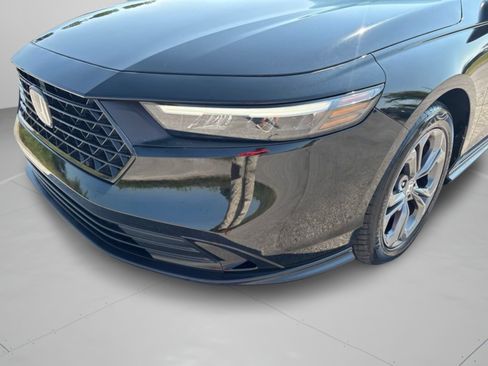 Used 2023 Honda Accord EX image 32