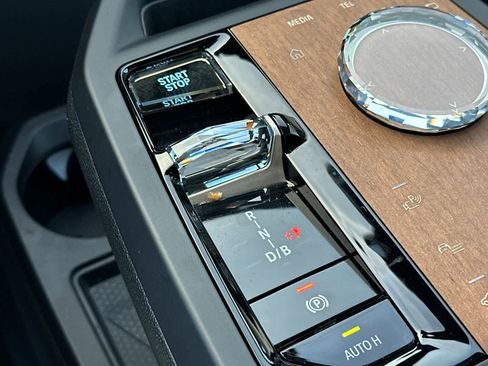 Certified 2023 BMW iX xDrive50 w/ Premium Package image 26